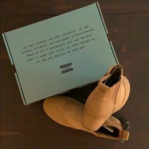 TOMS Youth Kelsey Carmel Brown Suede Wedge Booties